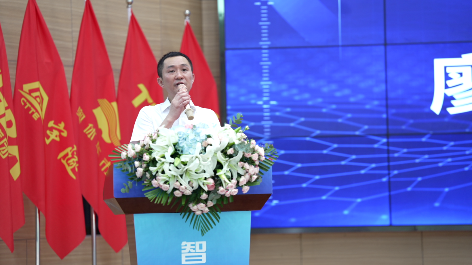 喜讯 | 重庆宇隧再次单笔亿元设备采购签约仪式圆满举行!