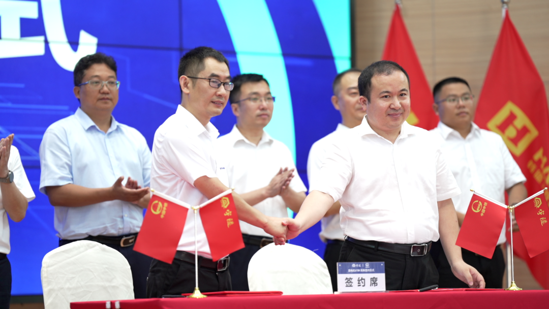 喜讯 | 重庆宇隧再次单笔亿元设备采购签约仪式圆满举行!